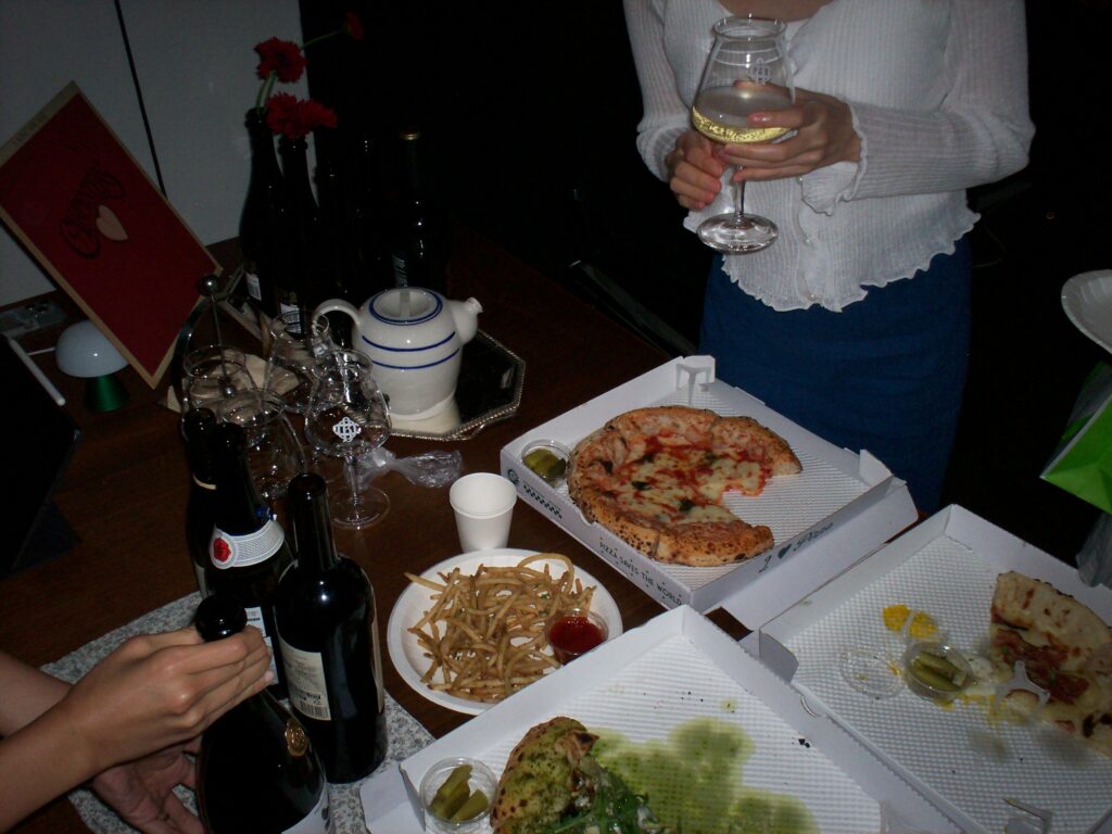 별책부록 EP04 스케치 사진