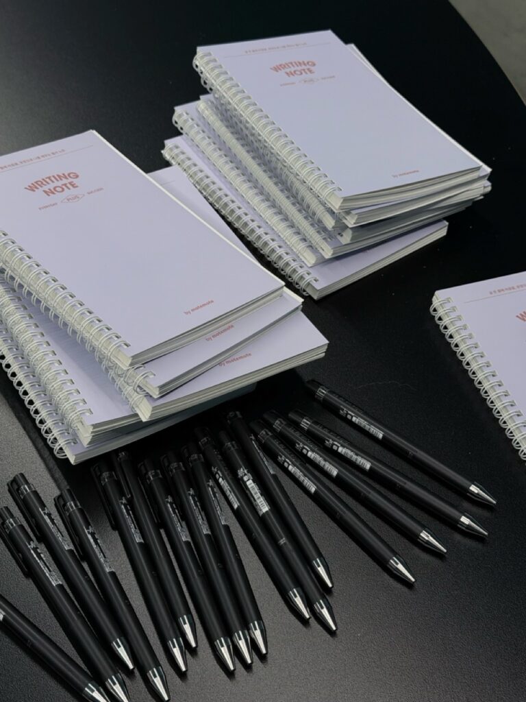 트레바리 <리서치 하는데요> 시즌 7 모임시작 전 도착한 이유는 ©REDBUSBAGMAN